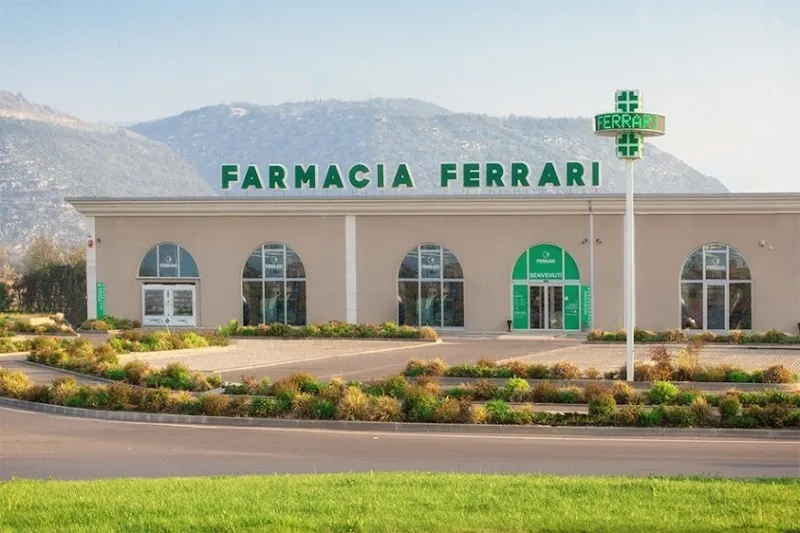 Farmacia Ferrari aperta 24 ore su 24